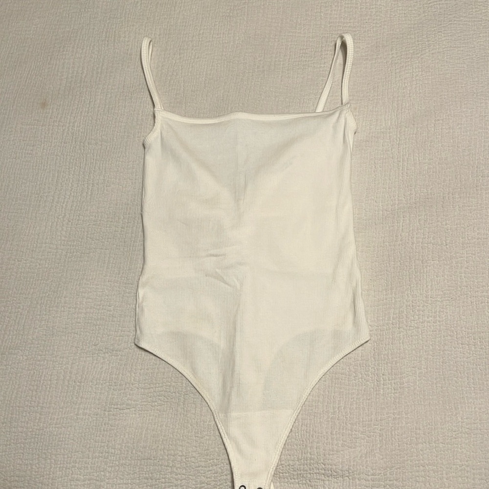 White body suit with detailed back - Picture 1 of 3